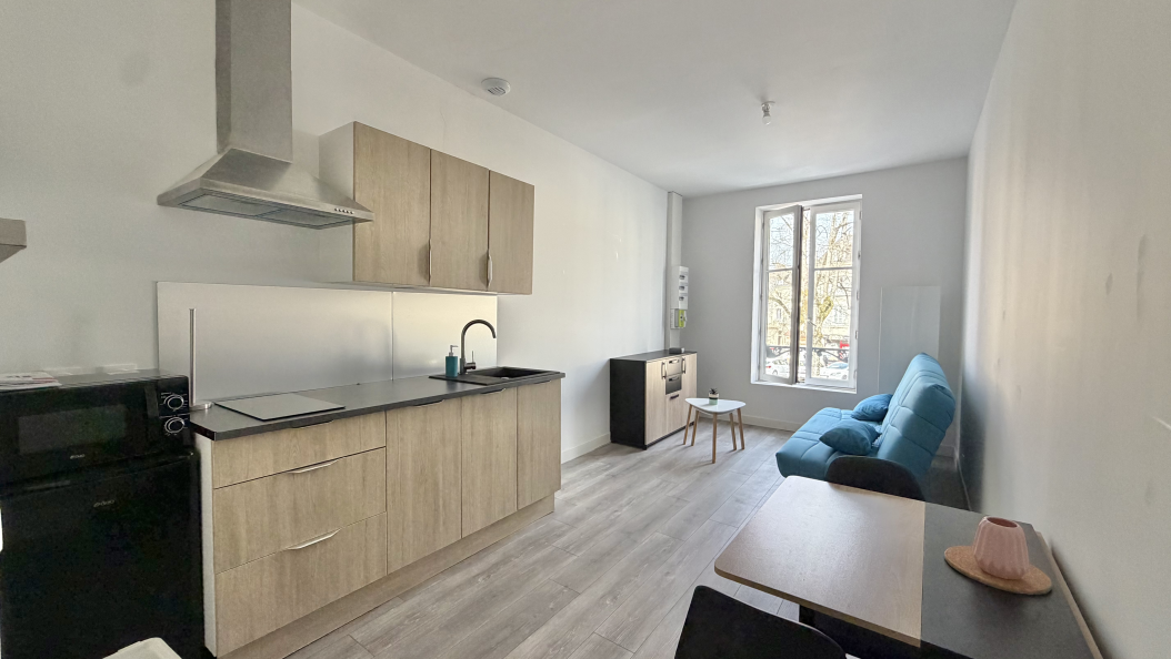 Studios meublé à louer – Place Saint-Laurent, Nevers