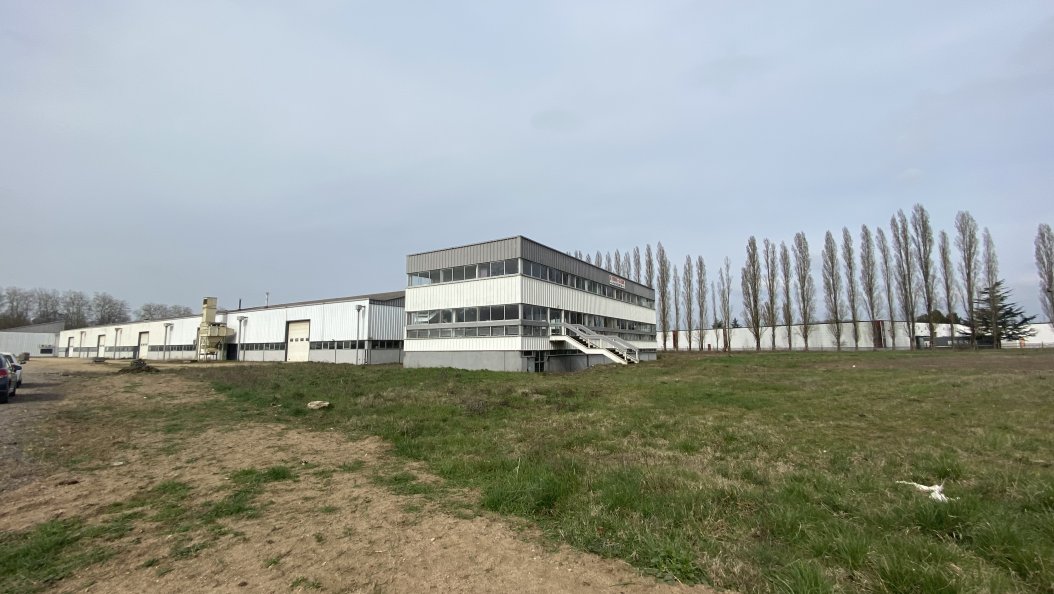 Ensemble industriel de 10000 m²