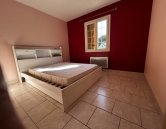 Grande maison dans un quartier prisé - image n° 7