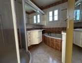 Grande maison dans un quartier prisé - image n° 6