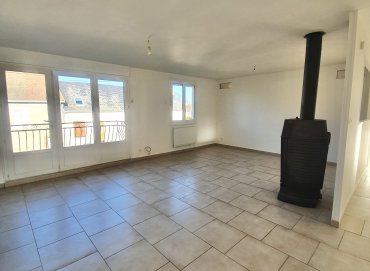 Maison sur sous-sol complet - La Guerche Sur L'aubois