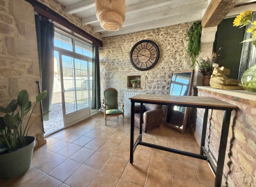 Charmante maison rénovée avec piscine chauffée et dépendances – Garchizy