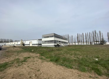 Ensemble industriel de 10000 m²