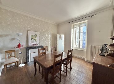 Ensemble immobilier exceptionnel à Nevers – appartement 80 m2 + combles aménageable